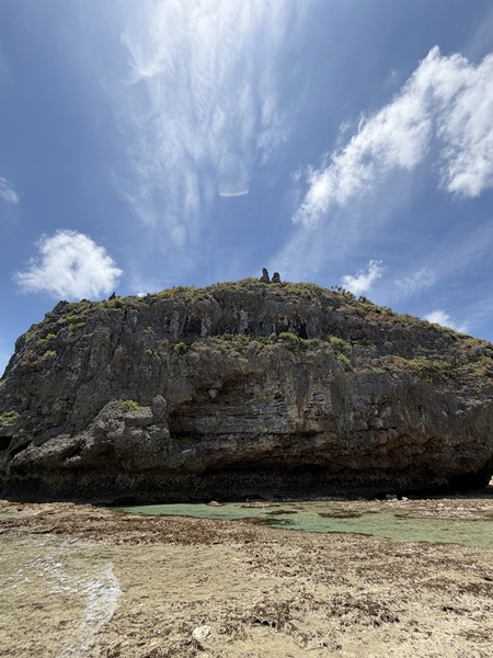 浜比嘉島　見つめ岩